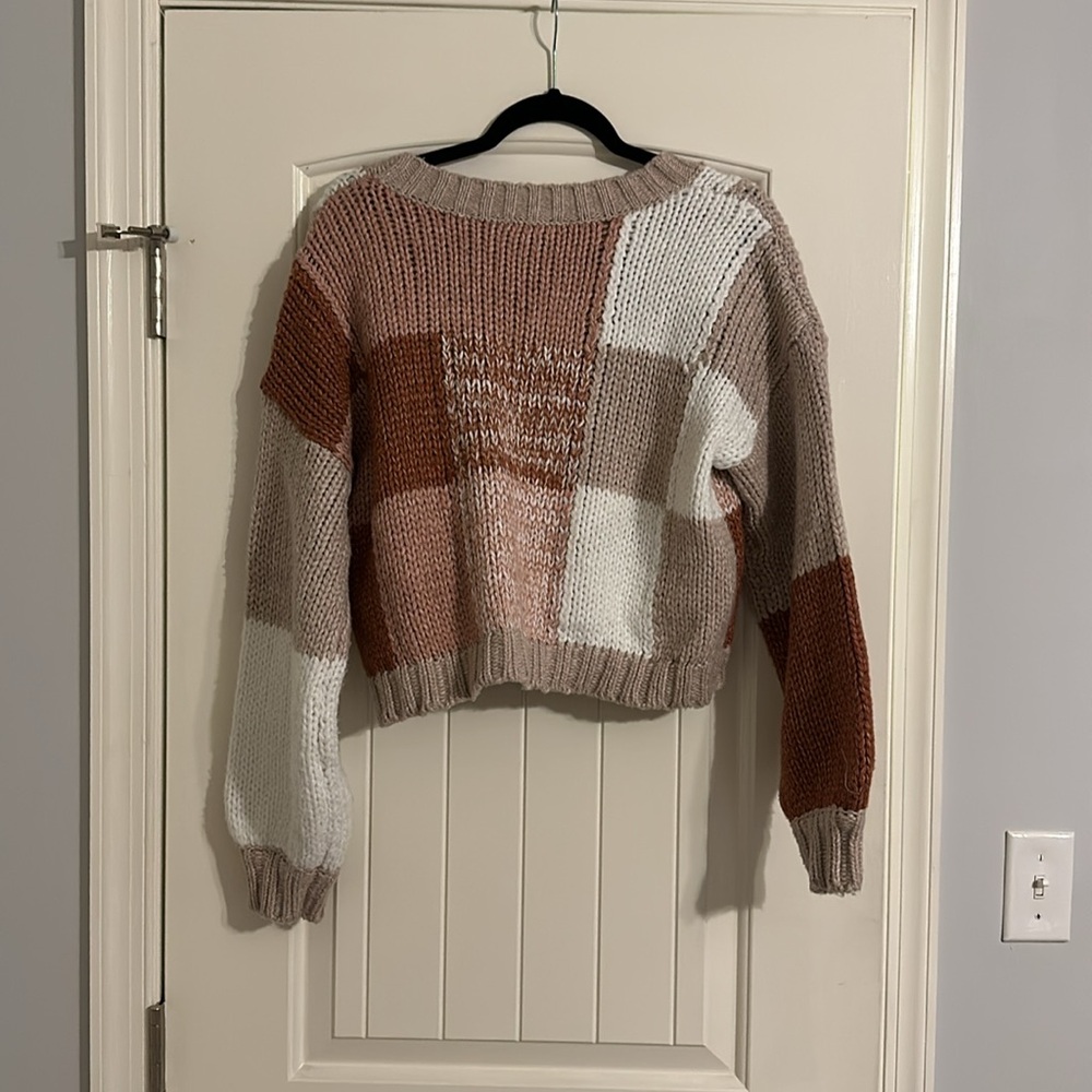 Cropped Sweater - Picture 2 of 2